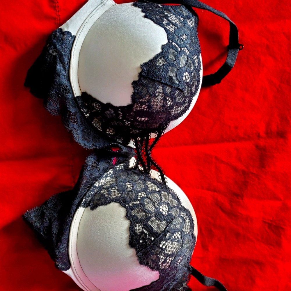 La senza bra- hello sugar